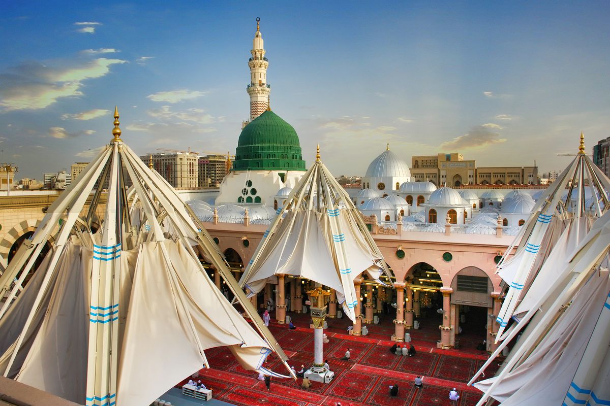 4 Star 14 Nights June Umrah Package